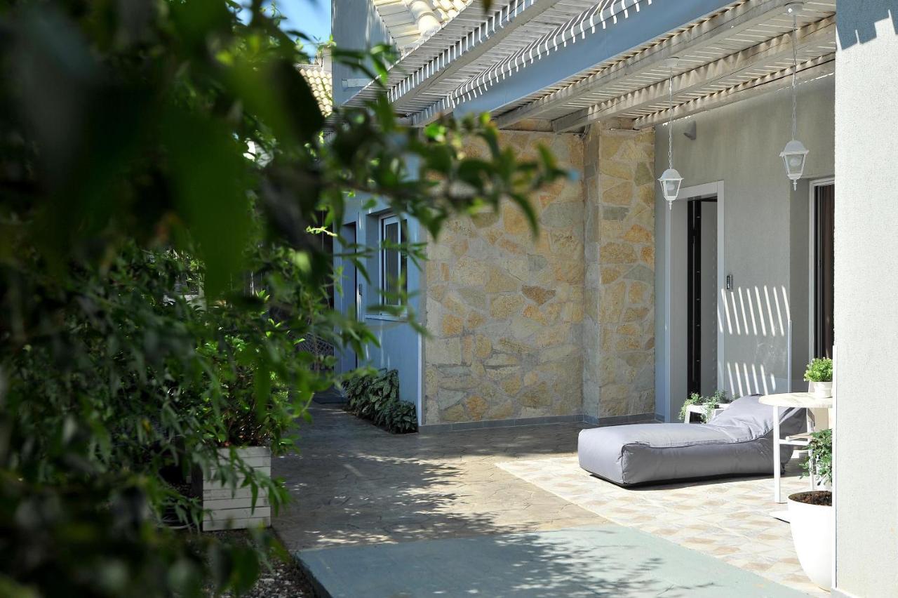 Alekos Luxury Suites Free 24H Transportation From - To Airport Artemida  Exterior foto
