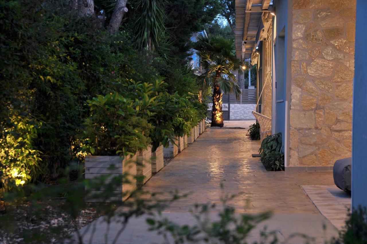 Alekos Luxury Suites Free 24H Transportation From - To Airport Artemida  Exterior foto