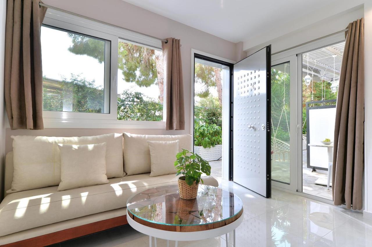 Alekos Luxury Suites Free 24H Transportation From - To Airport Artemida  Exterior foto