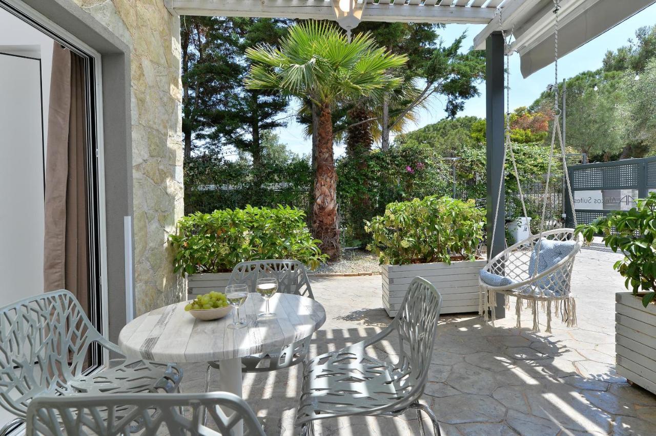 Alekos Luxury Suites Free 24H Transportation From - To Airport Artemida  Exterior foto